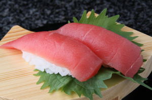 nigiri zushi maguro